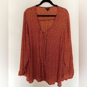 *CLOSING SHOP MUST GO*Torrid polka dot blouse